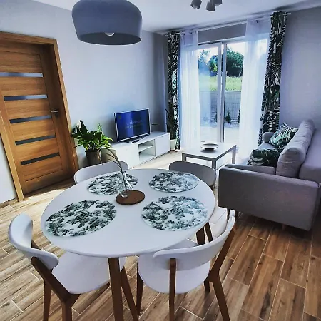 アパート Monti *