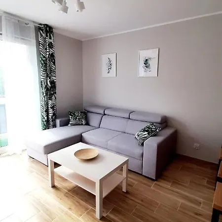 アパート Monti *